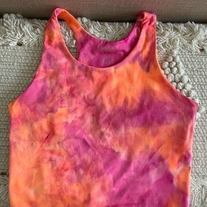 Women crop athletic top